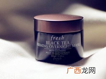 干性皮肤晚上怎么保养 补水保湿是关键