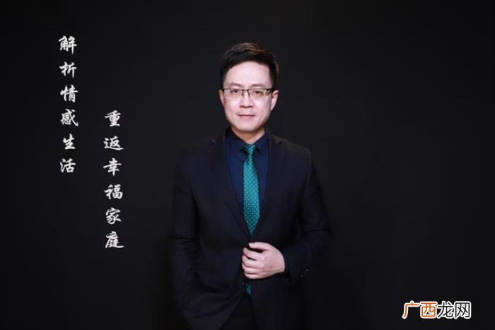 一句话解释爱情是什么，用一句话来形容爱情