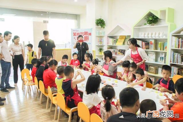 开绘本馆的大概投资多少 开绘本馆大约多少费用