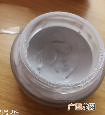 thann清洁泥面膜好用吗 跟闭口说拜拜