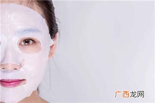 自己在家做什么面膜补水效果最好（1分钟教你