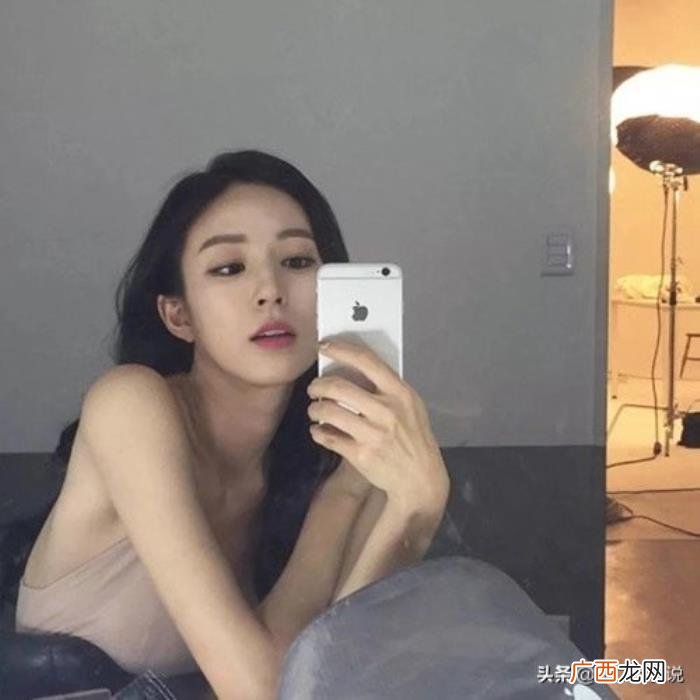 整理了一些官宣结婚的超甜小短句 低调宣布结婚短句
