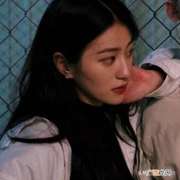 整理了一些官宣结婚的超甜小短句 低调宣布结婚短句