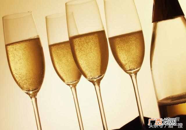 香槟和起泡酒的区别 法国香槟酒什么价钱