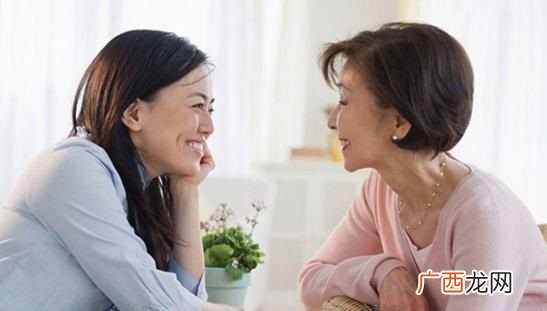 “哎，忘记买洗发水了，该咋办”“婆婆，我帮你买了，在洗浴间”