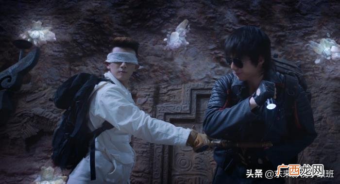 乔振宇演的解雨臣，这版的黑眼镜与解雨臣的CP感很强
