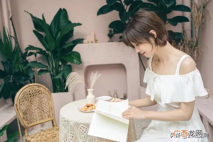 中性风酷帅女生短发烫发，5款韩式女生短发搭配