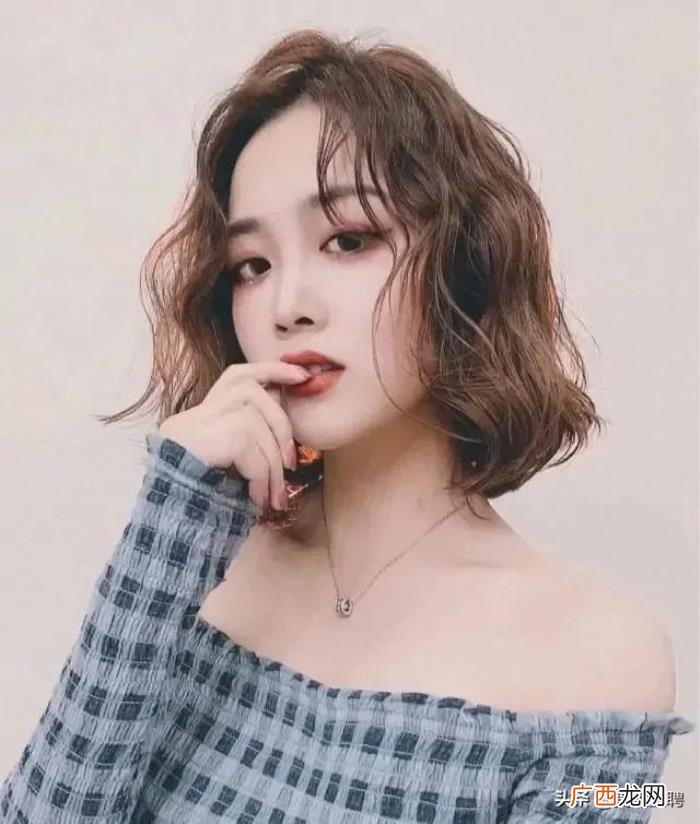 中性风酷帅女生短发烫发，5款韩式女生短发搭配