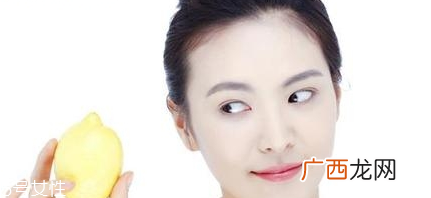 柠檬汁可以去黑头吗 柠檬汁不可以直接敷脸