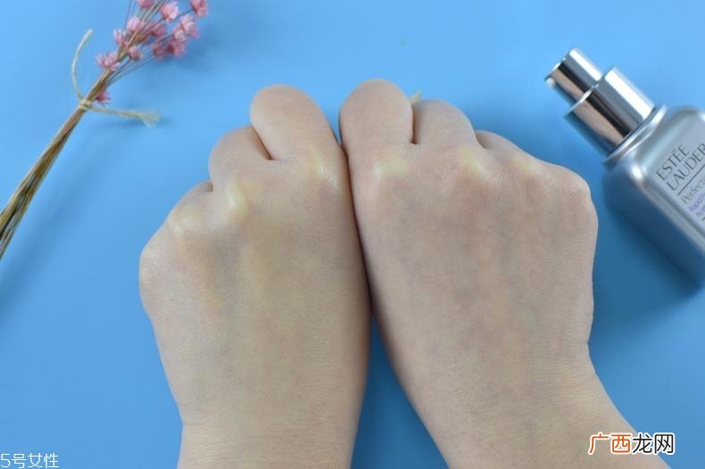 雅诗兰黛线雕精华有用吗？拯救表情纹