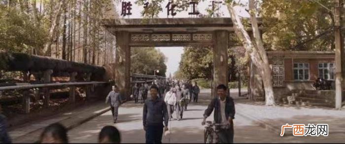 年轻人进厂打工很丢人吗 27岁找工作感觉好丢人