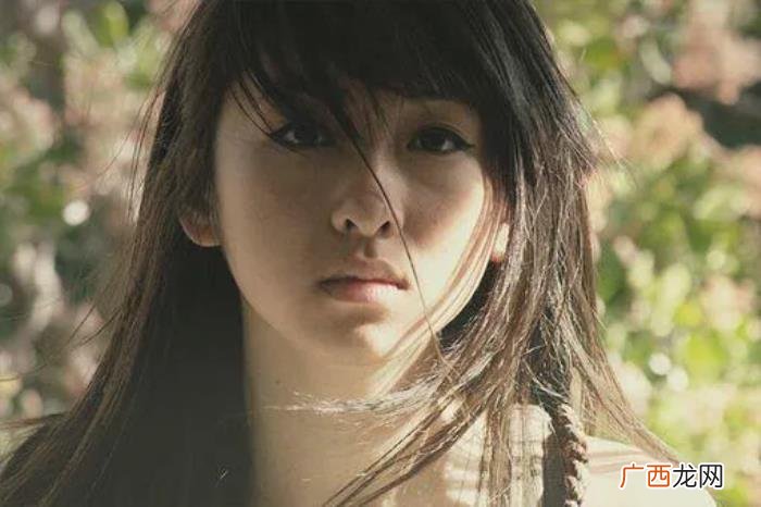 谈钱伤得都是塑料花感情 夫妻钱各花各的没感情