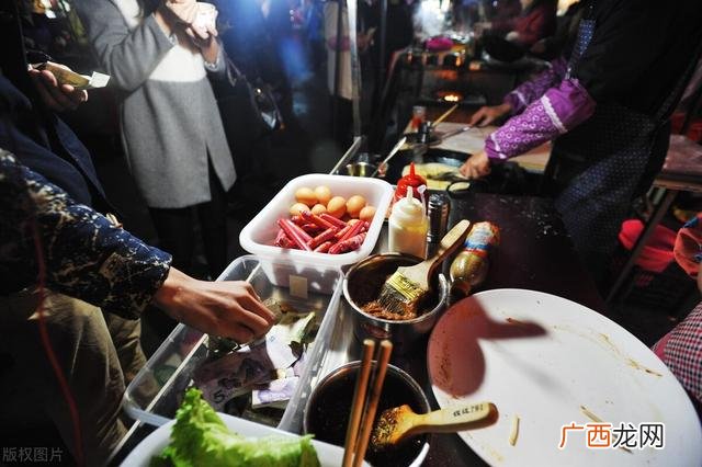 男人开什么店比较赚钱 新手开实体店卖什么好