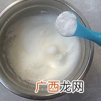 原味戚风蛋糕卷