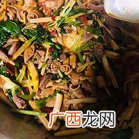 下饭神器：川菜爆炒鸡杂