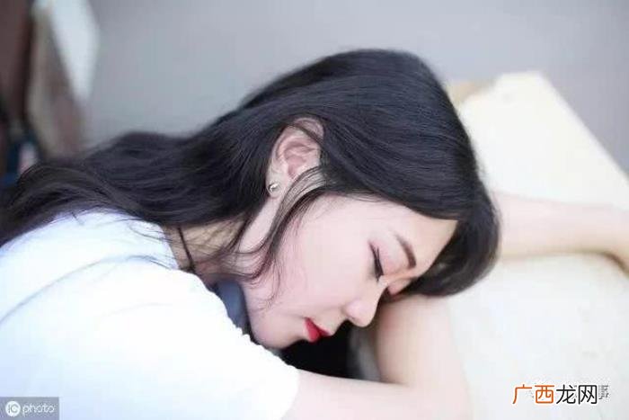 异地恋男生的心理，异地恋的男生心里都会有什么感受