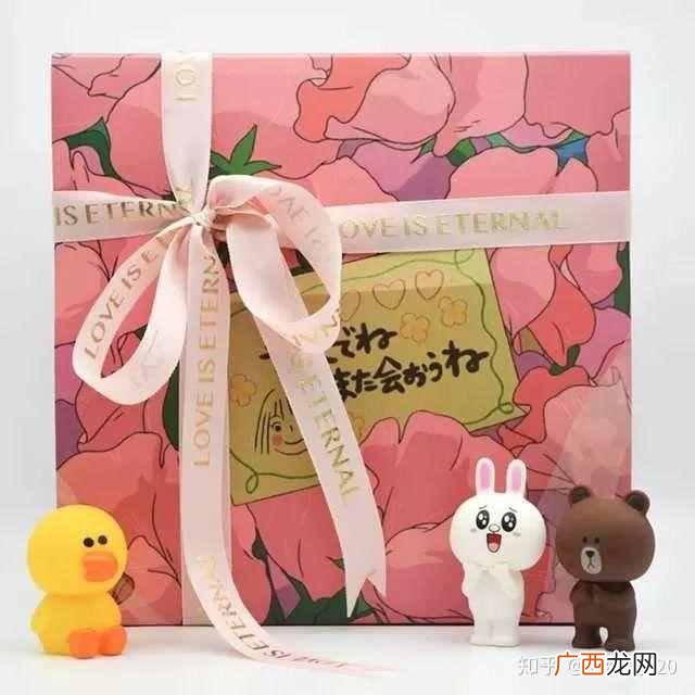 男生给女闺蜜送什么生日礼物好（13款窝心礼物比