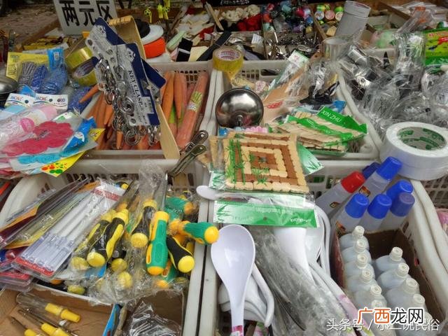 不起眼的暴利小生意 开两元店需要多少钱