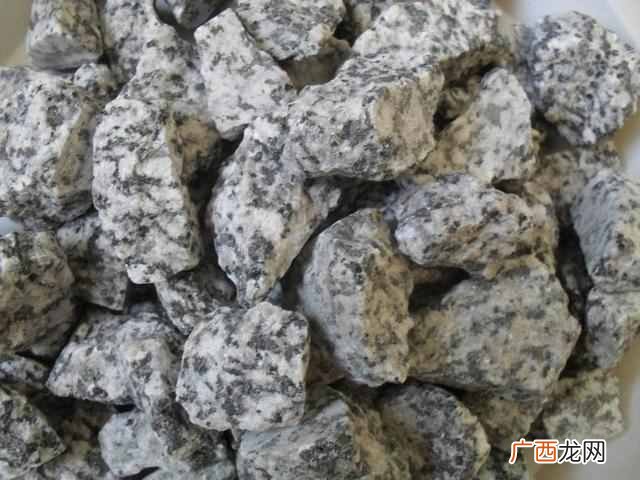 麦饭石不粘锅是什么材质对人体的危害（地质学
