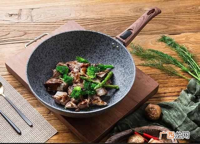 麦饭石不粘锅是什么材质对人体的危害（地质学