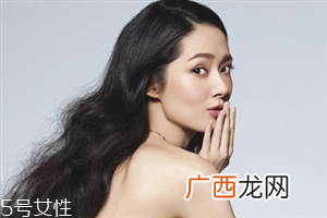 蒸脸器可以去黑头吗 茶树精油蒸脸去黑头