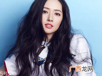蒸脸器可以去黑头吗 茶树精油蒸脸去黑头
