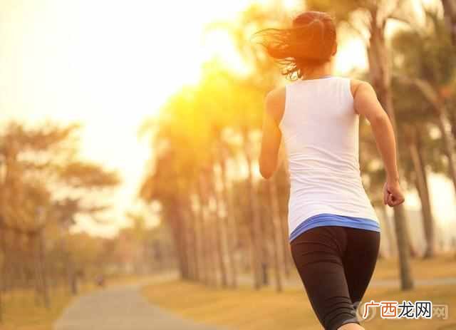 晚上什么时间跑步最好最科学(养生专家告诉你