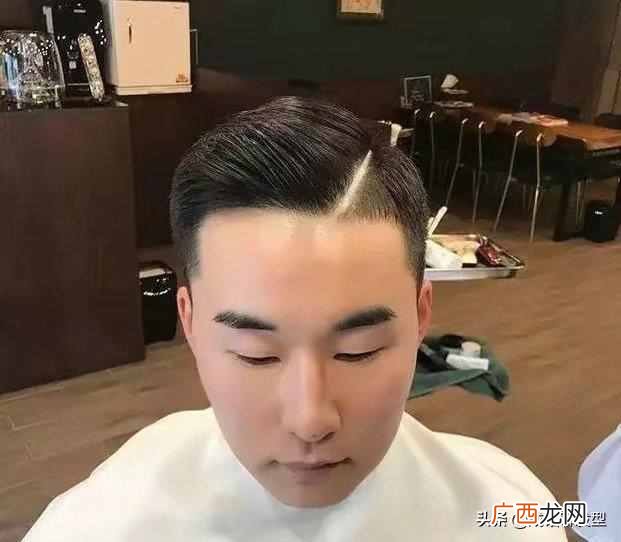 男学生头发硬适合什么发型（5款型男发型，阳光