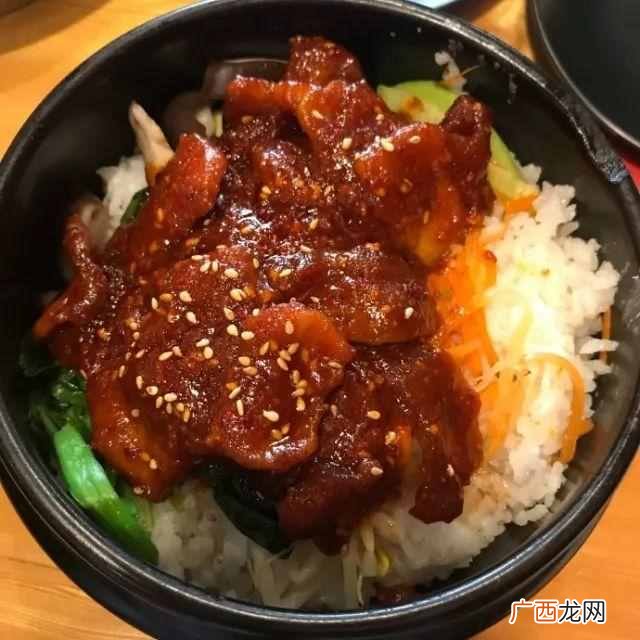 北京有什么好吃的小吃店（北京街头30元吃到撑的