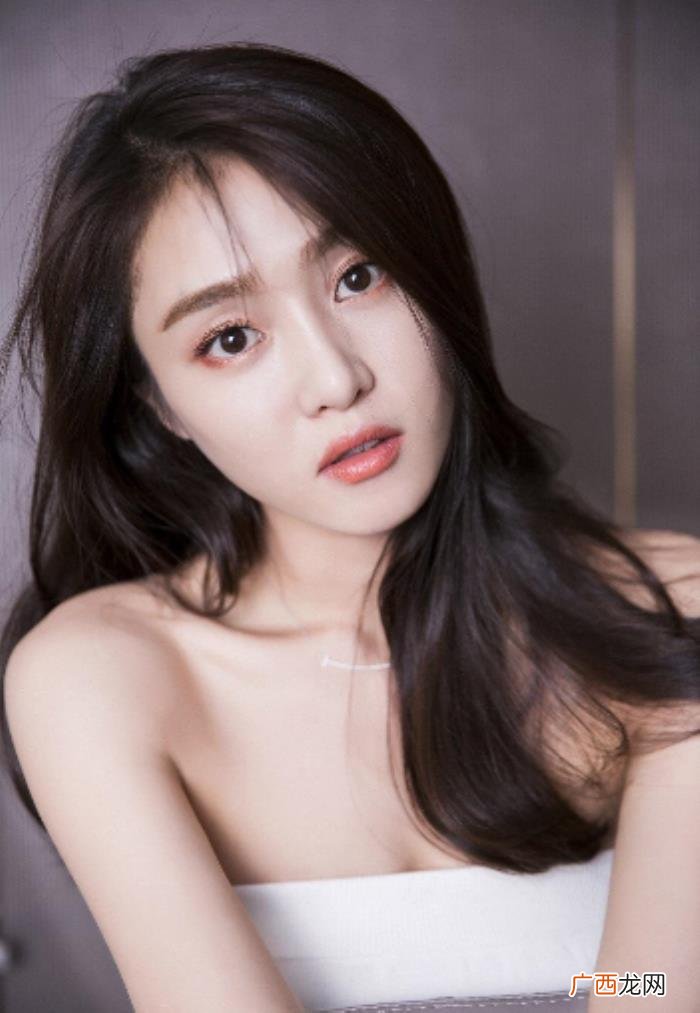 易吸引男生的女生长相，能吸引男生目光的女生