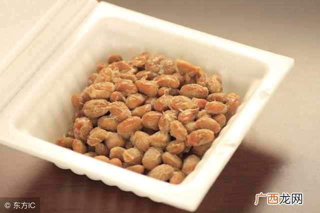 日本纳豆是什么样子的(纳豆对人体大有益处,