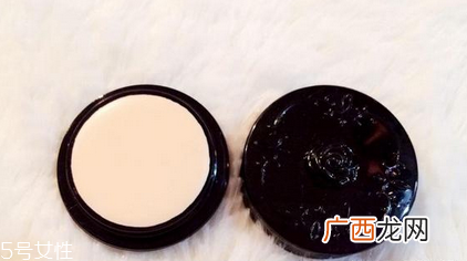 珍珠膏会堵塞毛孔吗 正确使用不会堵塞
