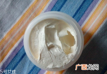 珍珠膏会堵塞毛孔吗 正确使用不会堵塞