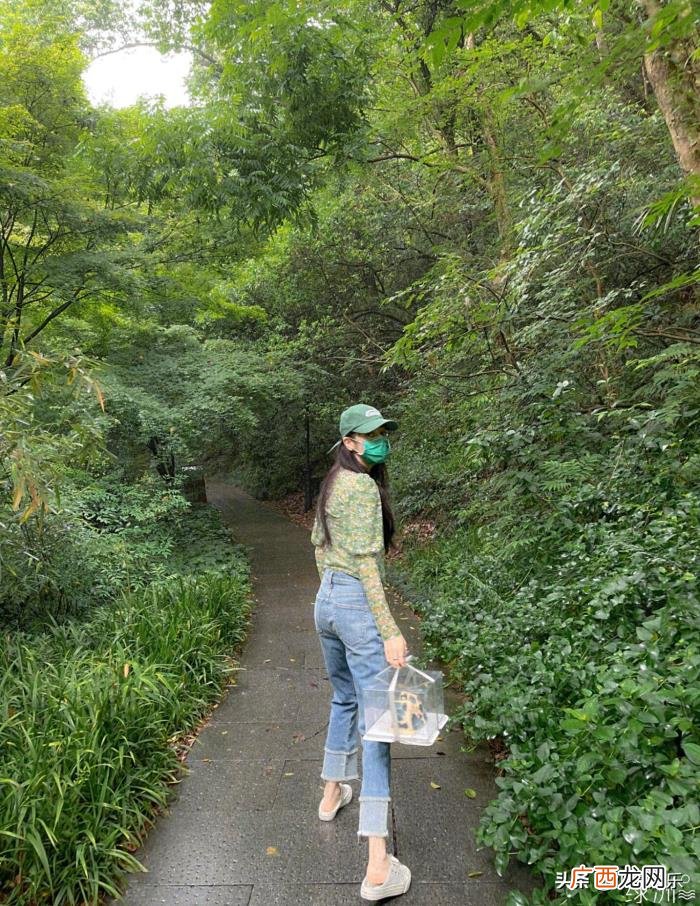 迪丽热巴微博绿洲，迪丽热巴晒田园绿洲九宫格照片