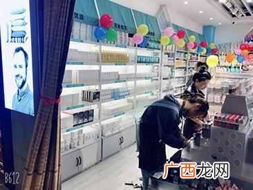 最赚钱地摊小商品批发(一根小吸管8毫钱的利润