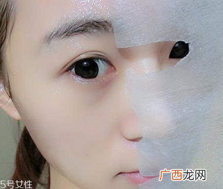 护肤水用了脸上刺痛怎么回事？这3点是关键