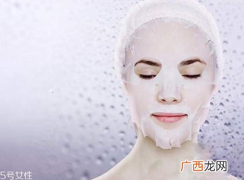 护肤水用了脸上刺痛怎么回事？这3点是关键