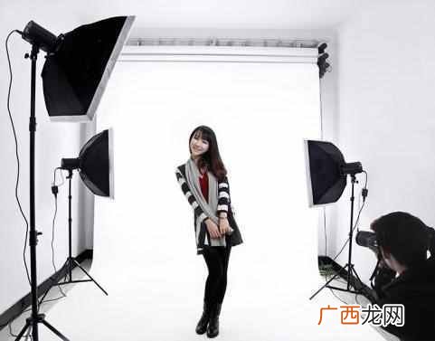 开照相馆需要一些什么设备（摄影棚的3种基础设