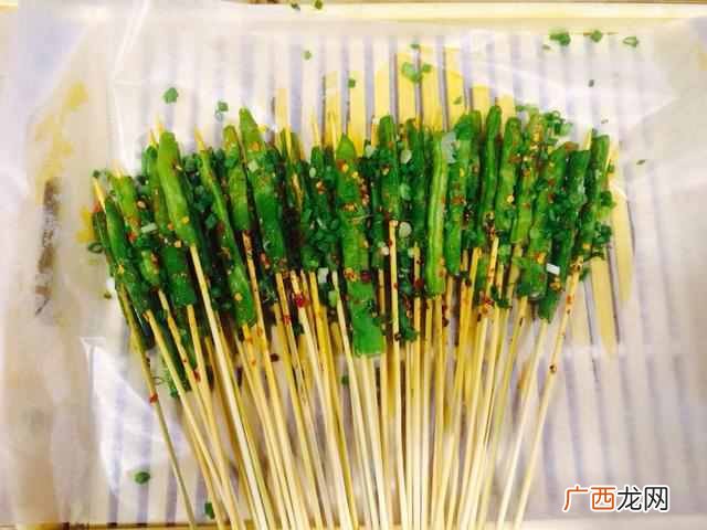 一家特色烧烤店都有什么产品（美食博主告诉你