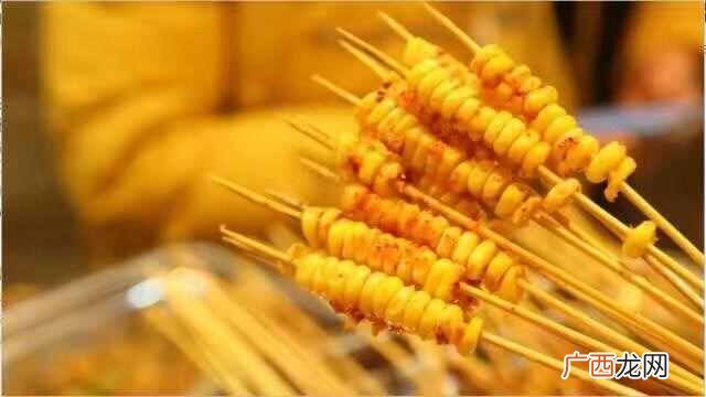 一家特色烧烤店都有什么产品（美食博主告诉你