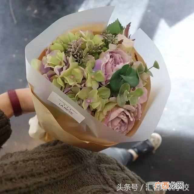 想开花店需要学习什么技术(花艺小白开花店需