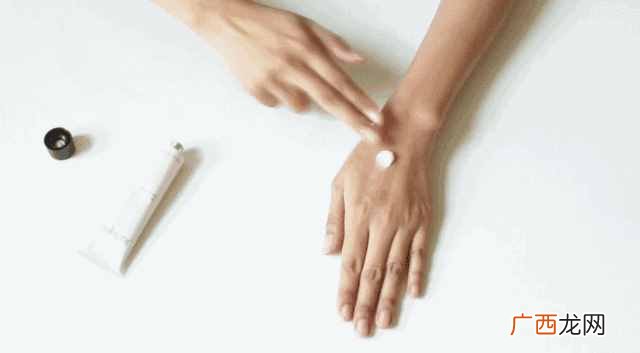 新手美甲师要注意什么事项（想成为专业美甲师