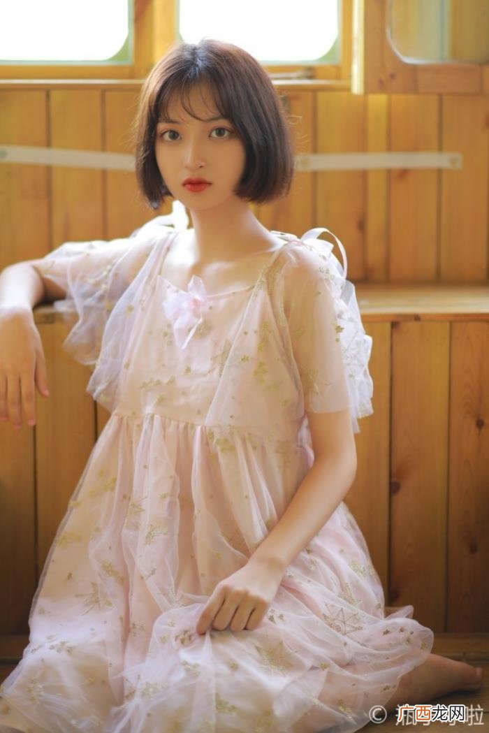 18岁少女唯美私房 唯美女生图片