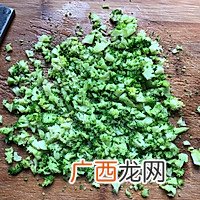 时蔬鸡肉饼