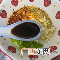 减脂期必吃的酸爽开胃的手撕柠檬鸡