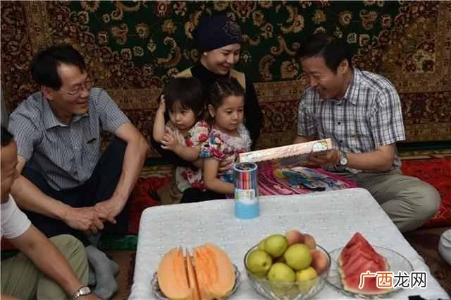 自己在家用缝纫机加工什么最赚钱（农村老妈告