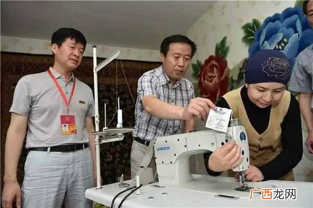 自己在家用缝纫机加工什么最赚钱（农村老妈告