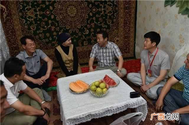 自己在家用缝纫机加工什么最赚钱（农村老妈告