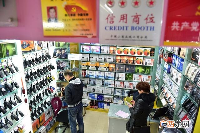 2元店一年能挣多少钱 开两元店需要什么货架