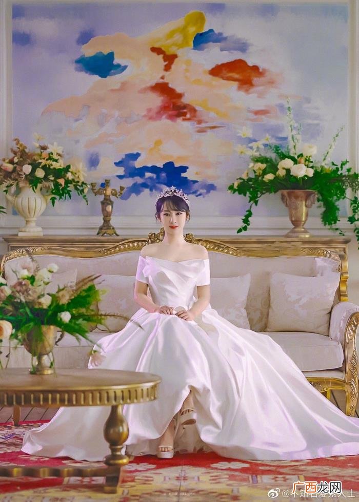 李现和谁结婚了，杨紫李现合体拍结婚照